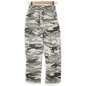 AERO Women's High Rise Straight Leg Utility Pant Grey Camo Print Stretch Small